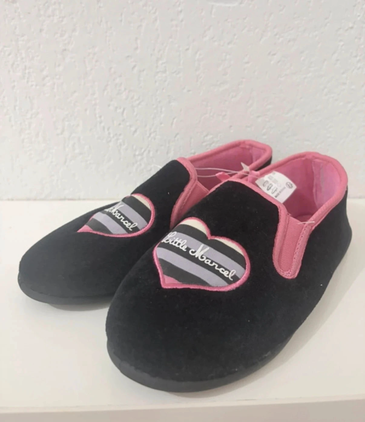 Zapatos Little Marcel Negros y Rosas - Corazón Rayado – photo 2